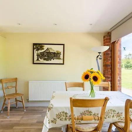 The Granary At Hawkhurst Craven Arms Exterior photo
