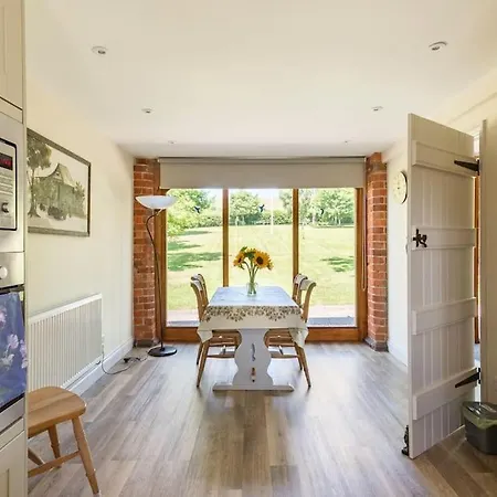 The Granary At Hawkhurst Craven Arms Exterior photo